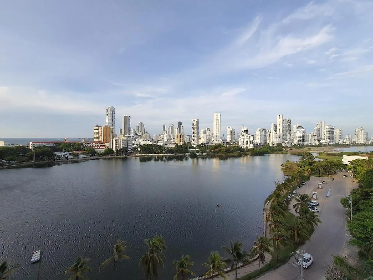 Moderna Suite Con Balcon Y Vista Al Lago Y Al Mar Cartagena Daire
