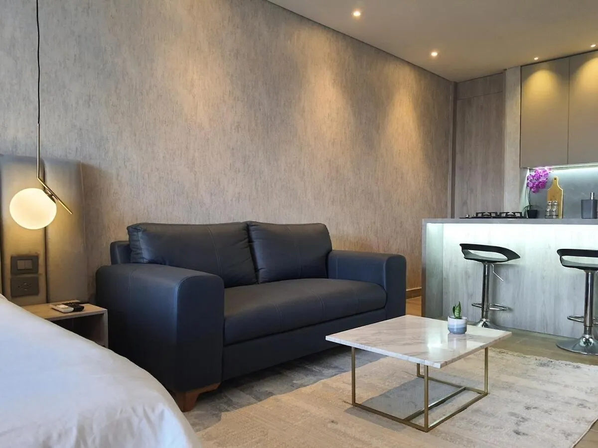 Moderna Suite Con Balcon Y Vista Al Lago Y Al Mar Cartagena